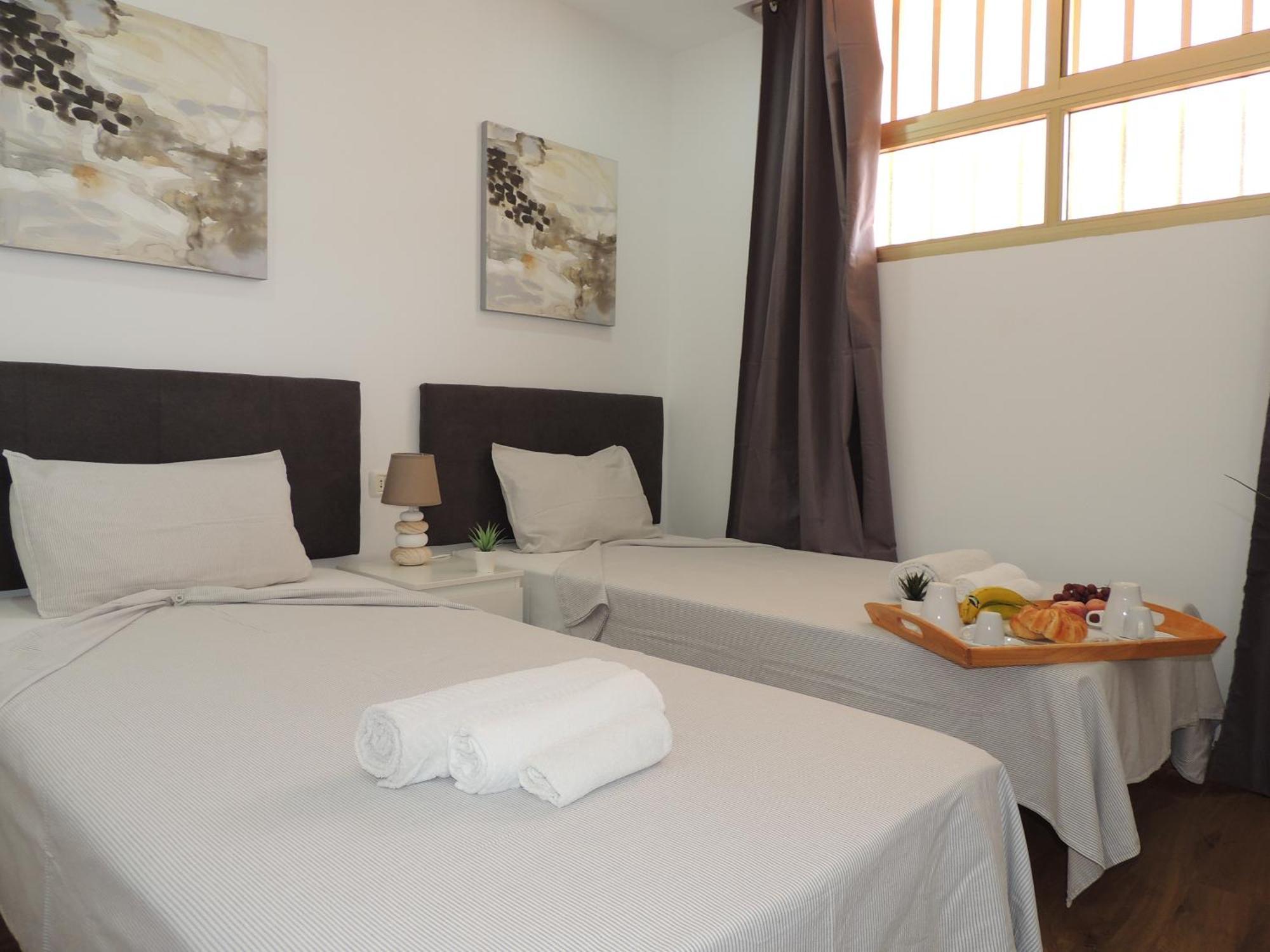 Appartamento Casa Liotro Comfortable, Panoramic,central, Near The Sea,swimming Pool,wifi,terrace *